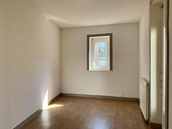 APPARTEMENT T3 A LOUER A ROANNE - CENTRE VILLE