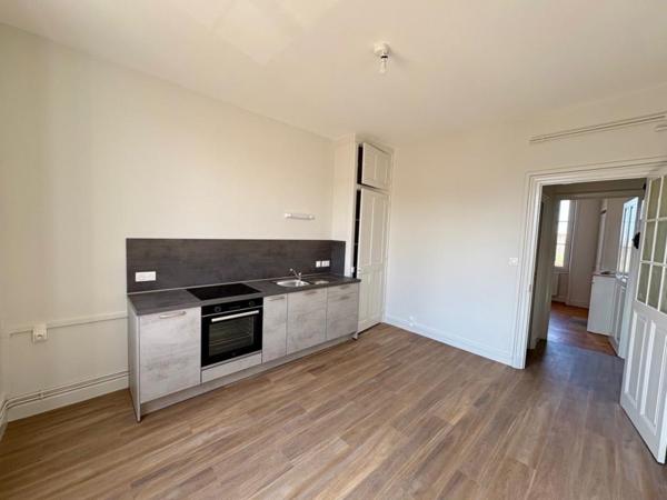 APPARTEMENT T2 A LOUER A ROANNE - FAUBOURG CLERMONT