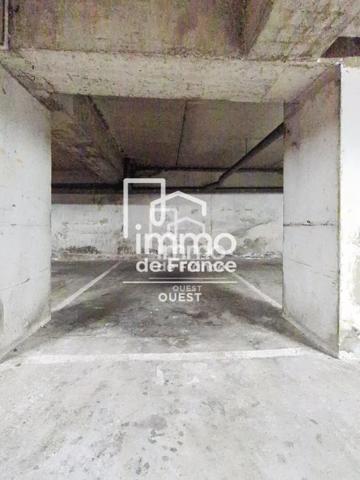 Parking / Box à louer à Nantes (44100)