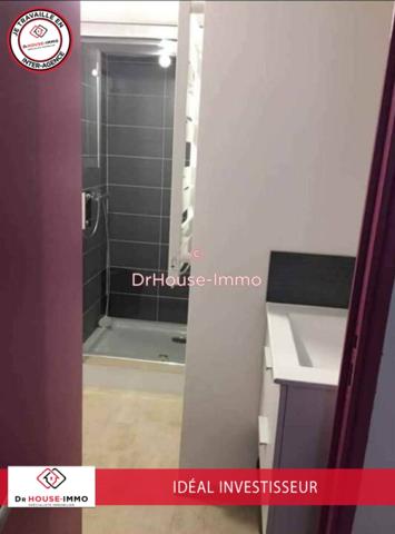 Immeuble à vendre 28 pièces de 220 m²