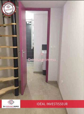 Immeuble à vendre 28 pièces de 220 m²