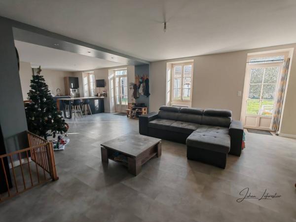 Maison à vendre 5 pièces de 174 m²