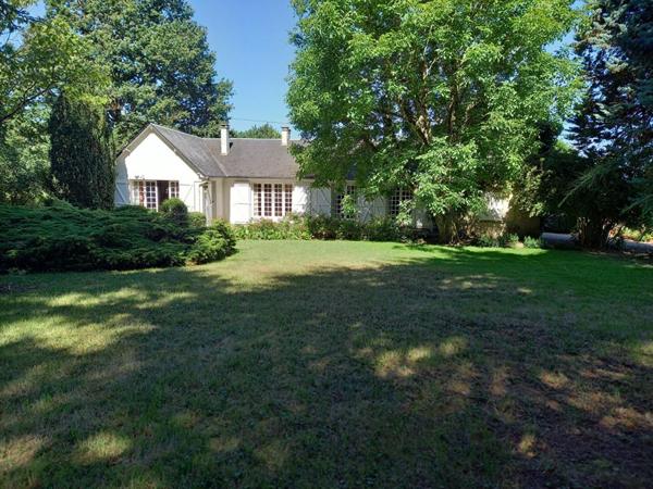 Maison Bauge En Anjou 6 pièce(s) 116 m2