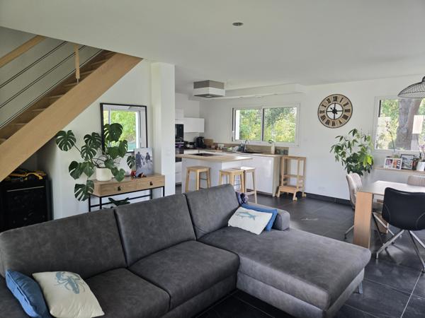 Maison 3 chambres et bureau