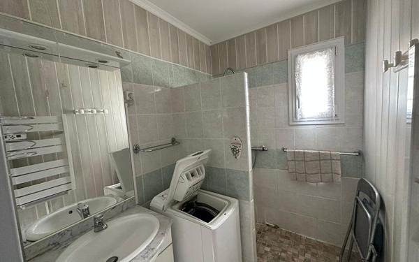 Appartement à louer    2 pièces •  Gréoux-les-Bains