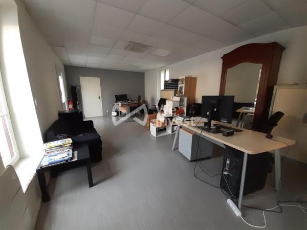 BATIMENT QUARTIER GRANDE ILE CLASSE C - 250 m2