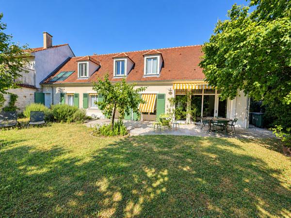 Fontainebleau / proche centre-ville : maison de charme 6 chambres avec jardin