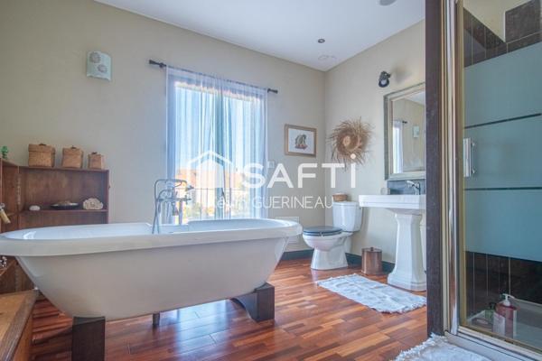 Echoppe, 4 chambres, 1 bureau, jardin