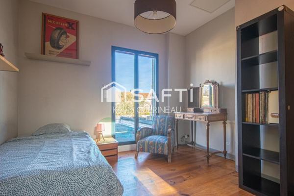 Echoppe, 4 chambres, 1 bureau, jardin