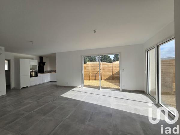 Maison à vendre 5 pièces 104 m² Poitiers
