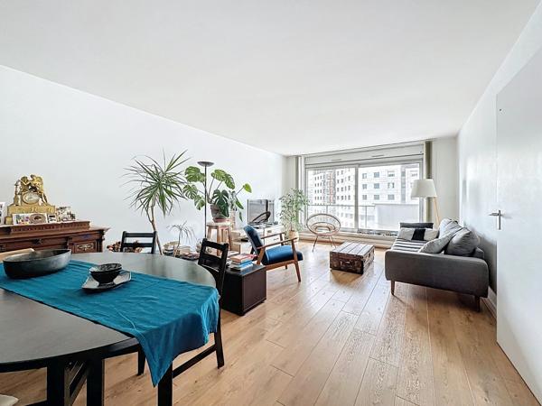 Courbevoie La Défense - appartement 2 chambres, balcon, environnement calme et verdoyant