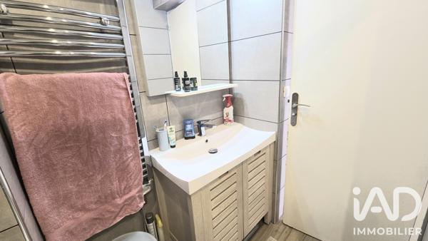Appartement à vendre 3 pièces 58,78 m² Paray-Vieille-Poste