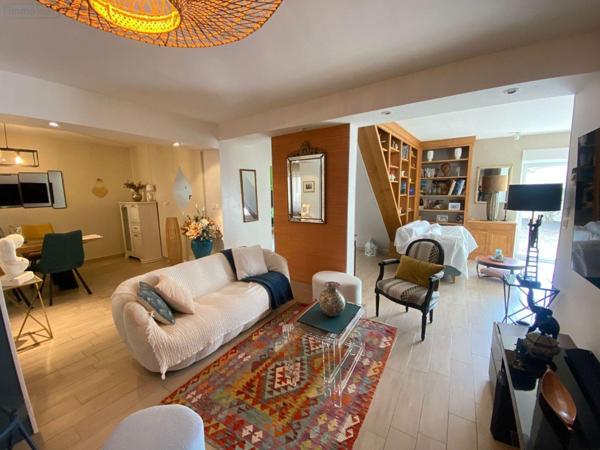 Maison à vendre à Arnage dans la Sarthe (72230), ref : 72122-1406