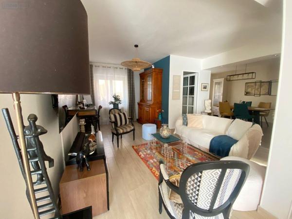 Maison à vendre à Arnage dans la Sarthe (72230), ref : 72122-1406