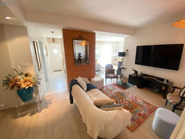 Maison à vendre à Arnage dans la Sarthe (72230), ref : 72122-1406