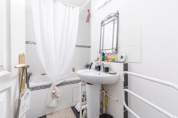 RUEIL-MALMAISON - QUARTIER HIPPODROME - APPARTEMENT 66 M² - 2 CHAMBRES - PARKING - CAVE - LOCAL VELOS -