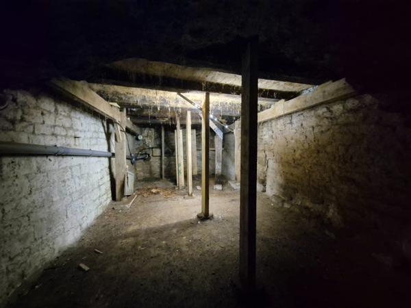 Immeuble d'habitation avec boutique à vendre NIORT (79)