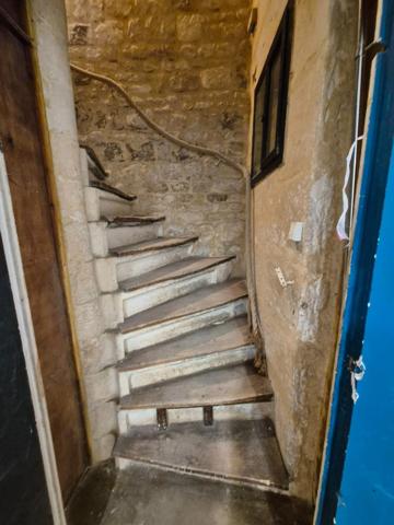 Immeuble d'habitation avec boutique à vendre NIORT (79)