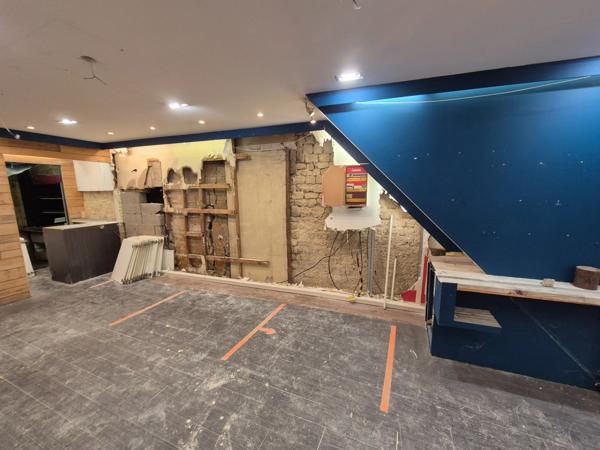 Immeuble d'habitation avec boutique à vendre NIORT (79)