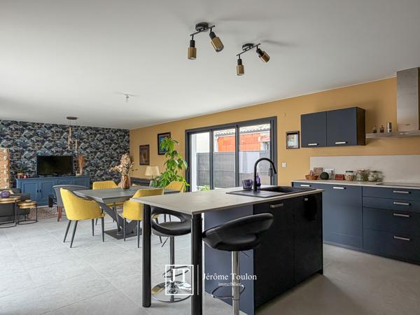 Maison
                                                                                                                                                                                                                                                                                                                        4 pièce(s)                                                                                                                                                                                                          3 chambre(s)                                                                                                                                                                                                          116  m²
