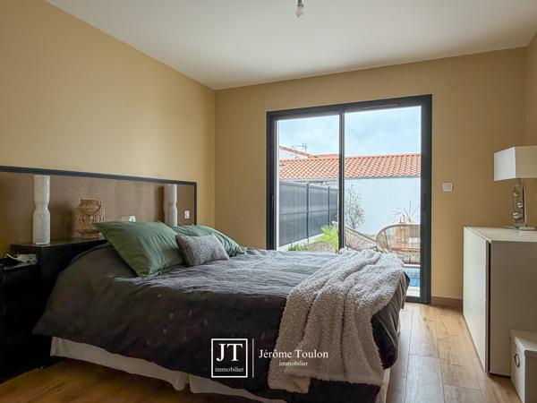 Maison
                                                                                                                                                                                                                                                                                                                        4 pièce(s)                                                                                                                                                                                                          3 chambre(s)                                                                                                                                                                                                          116  m²