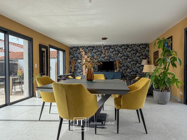 Maison
                                                                                                                                                                                                                                                                                                                        4 pièce(s)                                                                                                                                                                                                          3 chambre(s)                                                                                                                                                                                                          116  m²