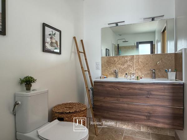 Maison
                                                                                                                                                                                                                                                                                                                        4 pièce(s)                                                                                                                                                                                                          3 chambre(s)                                                                                                                                                                                                          116  m²
