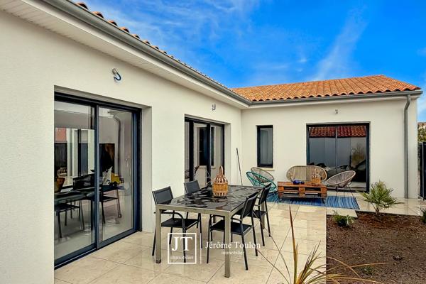 Maison
                                                                                                                                                                                                                                                                                                                        4 pièce(s)                                                                                                                                                                                                          3 chambre(s)                                                                                                                                                                                                          116  m²