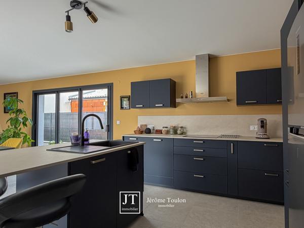 Maison
                                                                                                                                                                                                                                                                                                                        4 pièce(s)                                                                                                                                                                                                          3 chambre(s)                                                                                                                                                                                                          116  m²