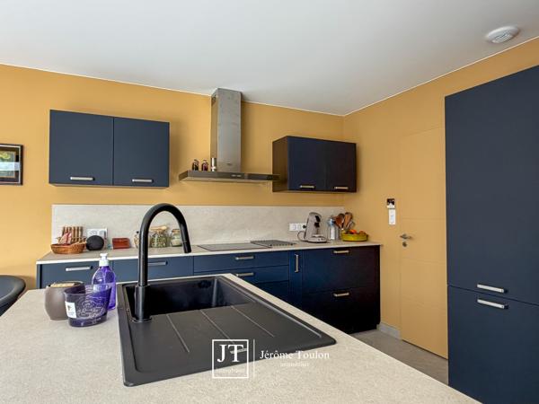 Maison
                                                                                                                                                                                                                                                                                                                        4 pièce(s)                                                                                                                                                                                                          3 chambre(s)                                                                                                                                                                                                          116  m²