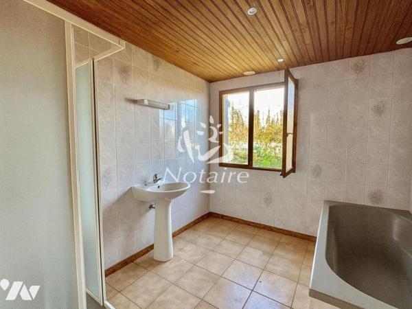 Maison avec terrain de 19 673 m²