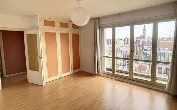 Appartement à louer    4 pièces •  Lille