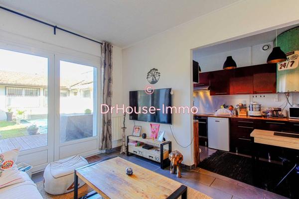 Immeuble à vendre 9 pièces de 217 m²