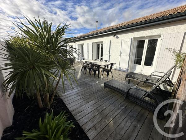 Maison à vendre  5 pièces - 90 m2 STE SOULLE - 17