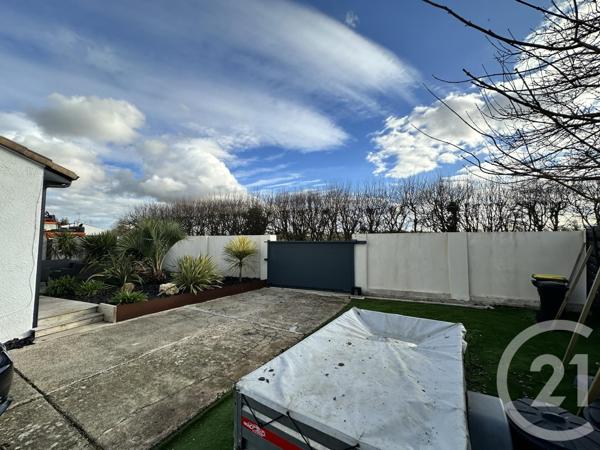 Maison à vendre  5 pièces - 90 m2 STE SOULLE - 17