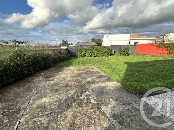 Maison à vendre  5 pièces - 90 m2 STE SOULLE - 17