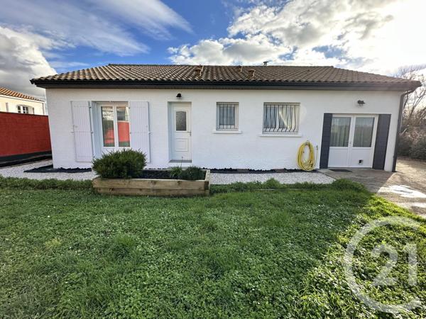 Maison à vendre  5 pièces - 90 m2 STE SOULLE - 17