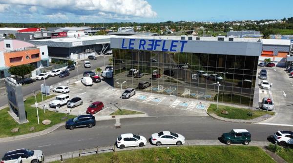 A LOUER - LOCAL COMMERCIAL DE 97.06m²  -Colin /Petit Bourg