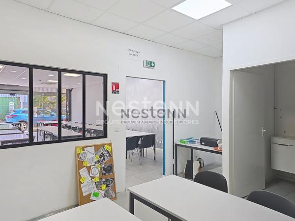 A LOUER - LOCAL COMMERCIAL DE 97.06m²  -Colin /Petit Bourg