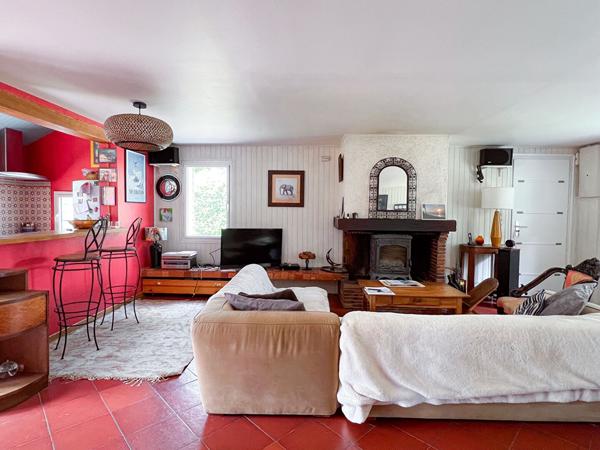 Maison à vendre 10 min Angers Sud surplombant la Loire, avec 5 chambres et vaste parc arboré - Hangar de plus de 100m² - 15 min Gare d'Angers