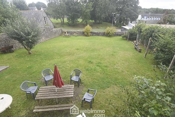 Immeuble 285 m² à Rostrenen 22110