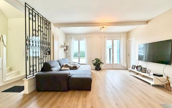 Maison à vendre    7 pièces • 202,72 m2 Mainvilliers