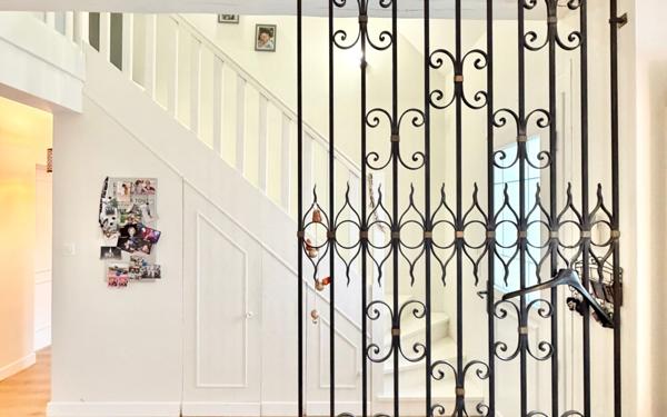 Maison à vendre    7 pièces • 202,72 m2 Mainvilliers