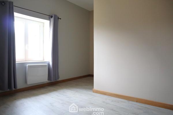 Maison 390 m² à Lussac-les-Châteaux 86320