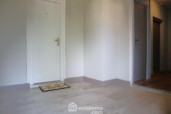 Maison 390 m² à Lussac-les-Châteaux 86320