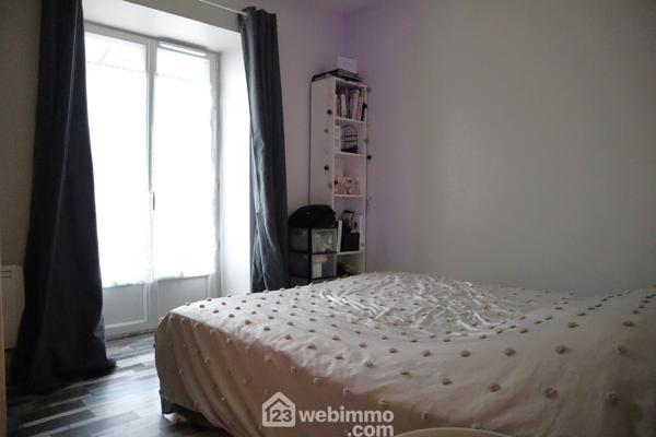 Maison 390 m² à Lussac-les-Châteaux 86320