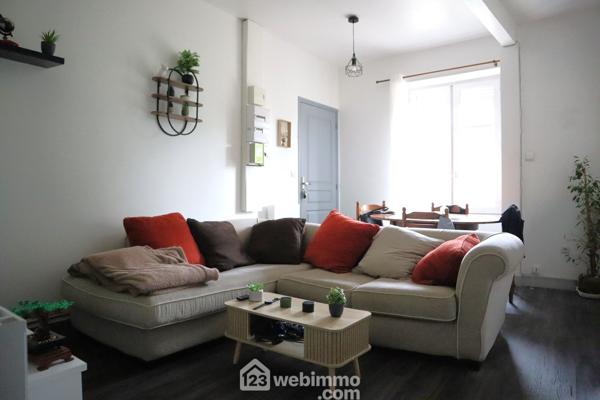 Maison 390 m² à Lussac-les-Châteaux 86320