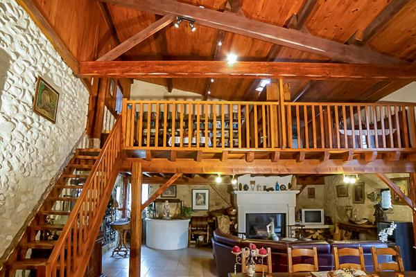 Propriété d’exception au pied du Vercors : charme Authentique et Sérénité