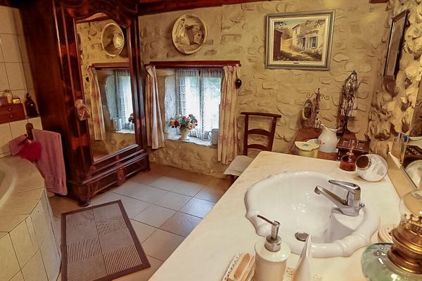 Propriété d’exception au pied du Vercors : charme Authentique et Sérénité