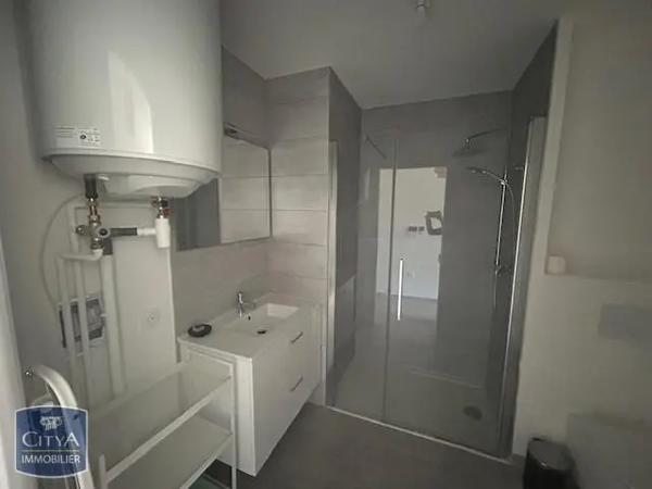 Appartement à louer 1 pièce 28.57m² Clermont-Ferrand (63000)